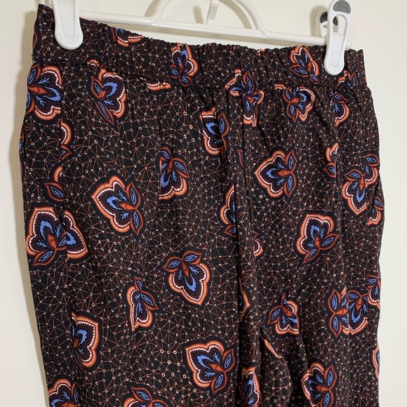 H&M Patterned Boho Pants - Picture 3 of 6